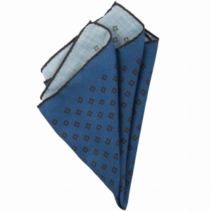 Duża ciemnoniebieska wełniana poszetka w  brązowy geometryczny wzór PW3164.jpg