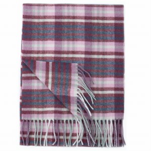 Wool-cashmere scarf in a pink and burgundy checkered pattern, made from a delicate blend of Italian wool and cashmere