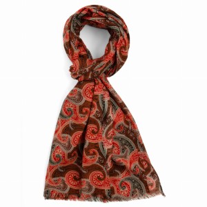 Burgundy woolen scarf with an oriental pattern