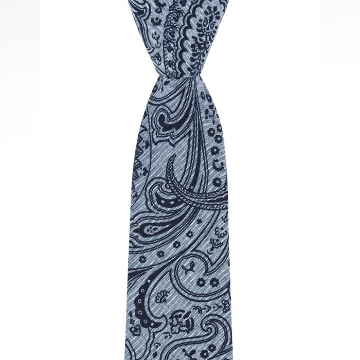 Blue cotton tie with navy oriental pattern