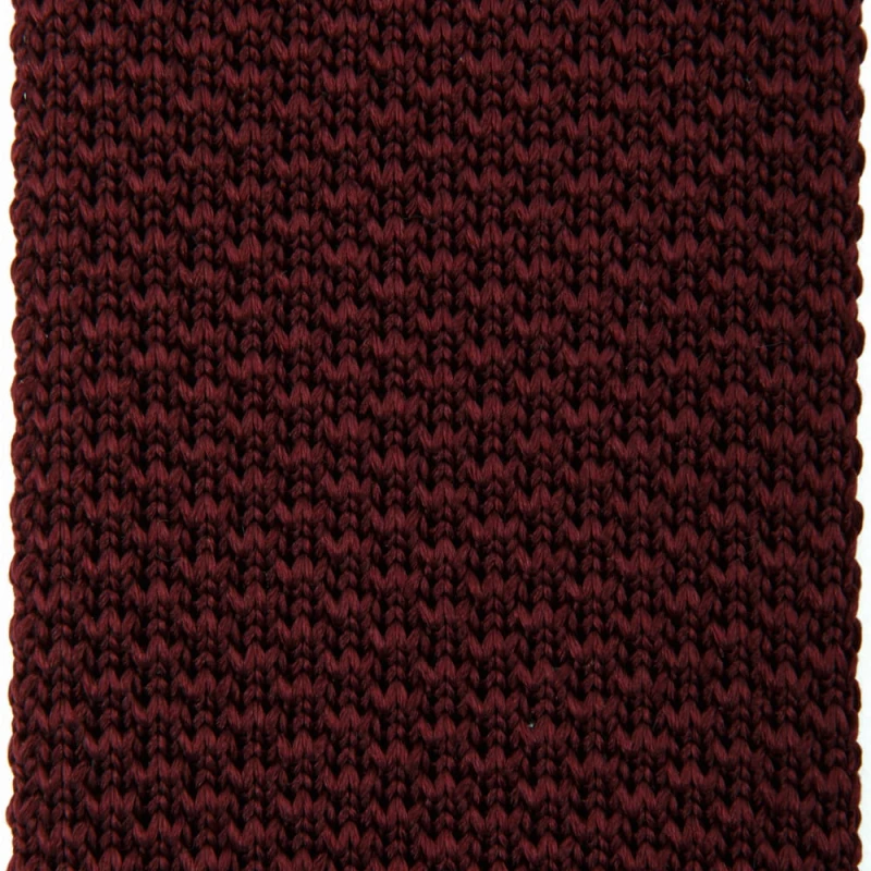 Bordowy jedwabny krawat knit - struktura tkaniny