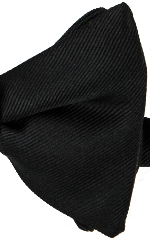 Black silk bow tie MS1470a.jpg