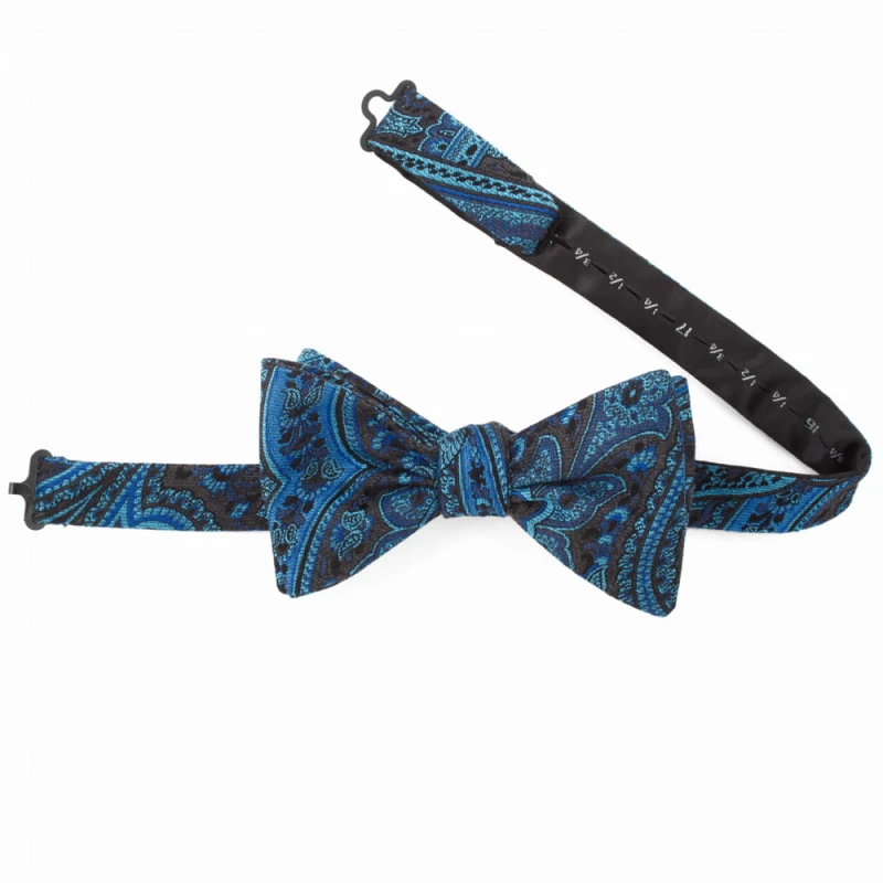 Graphite jacquard bow tie with an oriental pattern