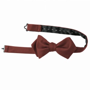 Burgundy silk jacquard self-tying bow tie with a diamond structure