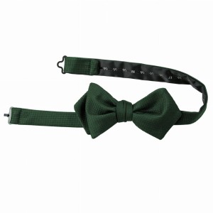 Elegant silk jacquard bow tie in bottle green with a diamond structure