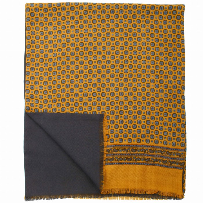 Mustard scarf with medallions and wool lining SSWT4127a.jpg