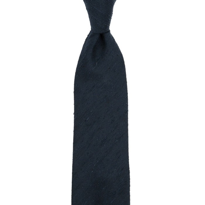 Navy blue shantung silk tie