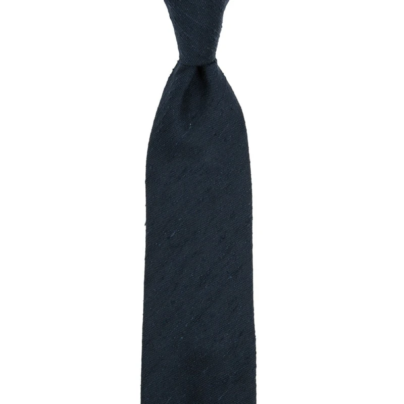 Navy blue shantung silk tie