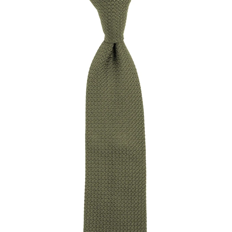 Krawat z jedwabnej grenadyny w  kolorze khaki garza grossa KSG5331.jpg