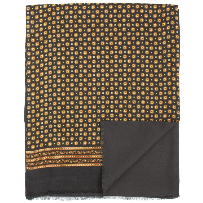 Black scarf with medallion pattern and wool lining SSWT4324a.jpg