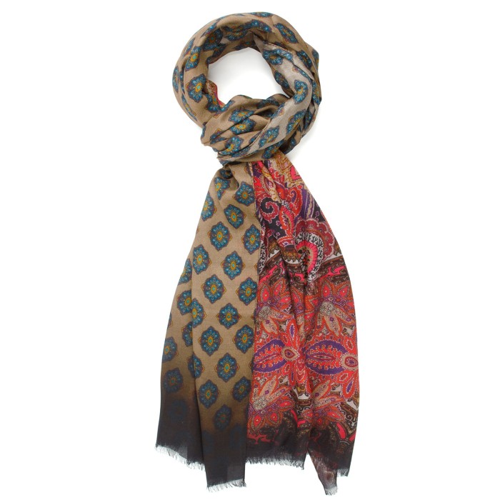 Large lightweight wool scarf combining two patterns
