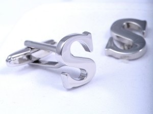 S-shaped cufflinks