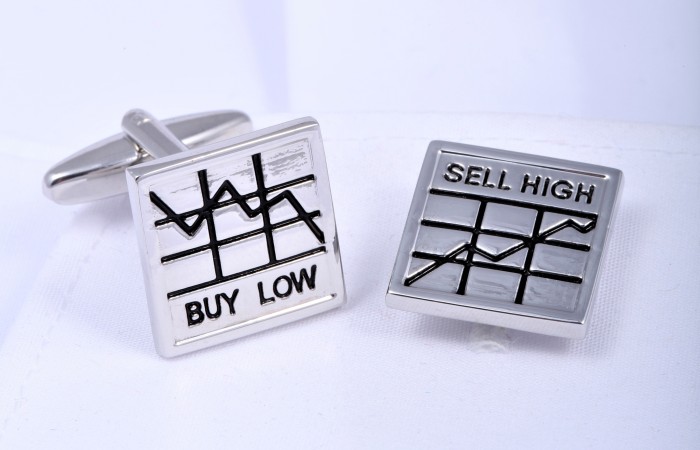 Square cufflinks with a stock chart